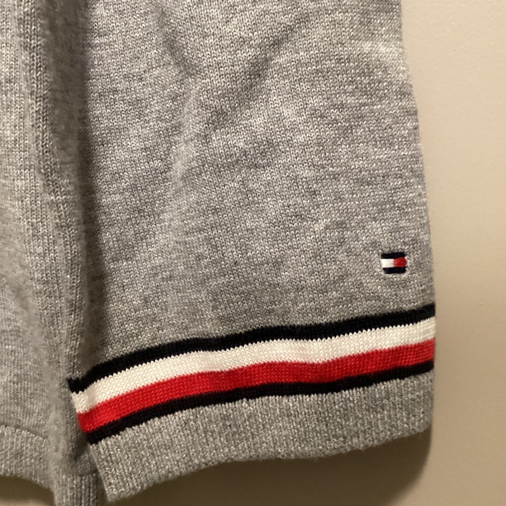 Tommy Hilfiger Women's Cotton Terrier Crewneck Sweater, size L - Picture 2 of 6